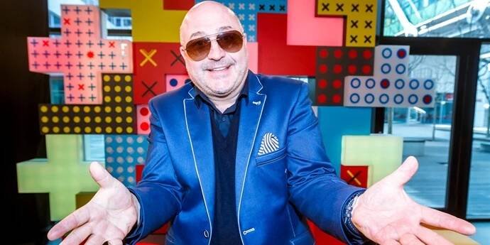 Michal David slaví 61: Hitmaker z cirkusové rodiny si rozumí s každým režimem