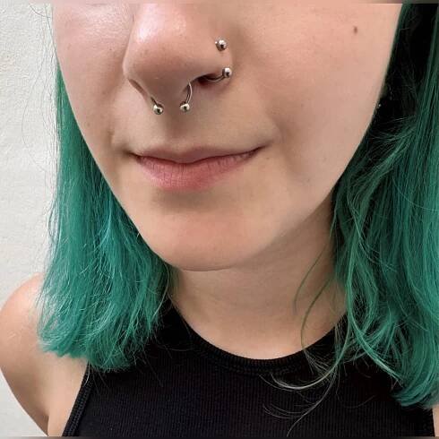 helix lobe tragus fül piercing csillogó köves piercing Budapest septum 2, helix lobe tragus ear septum 2