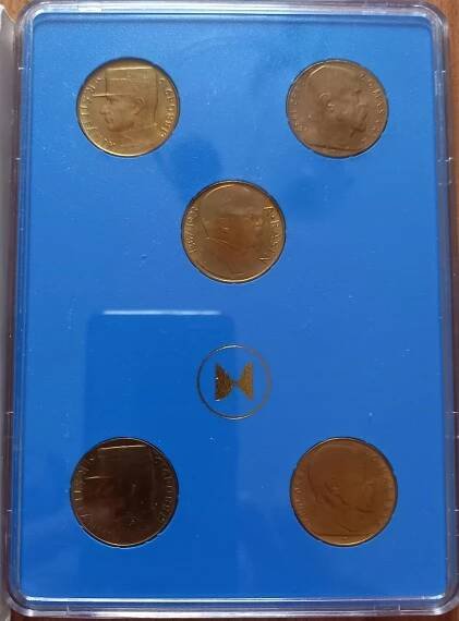 SADA MINCÍ 10KČ 1990-1992 V OBALU-MÍRNĚ POŠKOZENÝ ,VŠE NA FOTKÁCH - Numismatika