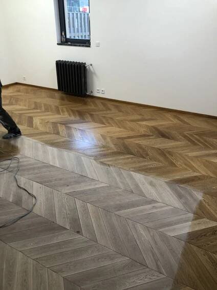 MIKROBRUS | 732 653 601 | RENOVACE PARKET PRAHA