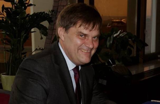 Premiérovi bude se zahraničím radit ředitel zahraničního odboru Hradu Rudolf Jindrák