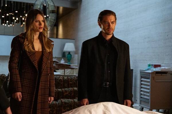Prodigal Son - Sun and Fun - Z filmu - Halston Sage, Tom Payne
