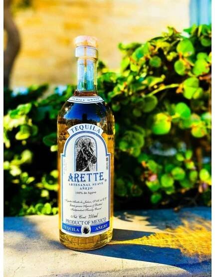 Arette Artesanal Sueva Aňejo Tequila 70cl alc 38% ( 100% Agáve ) - EmDrinks.cz