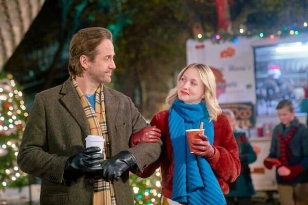 Niall Matter and Emily Tennant Hallmark Countdown to Christmas November