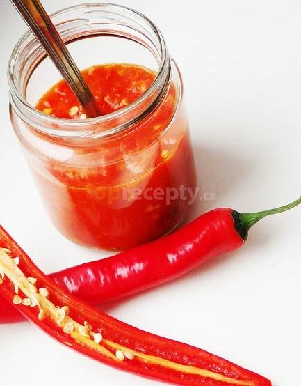 Domácí chilli pasta (sambal oelek) - fotografie receptu - TopRecepty.cz