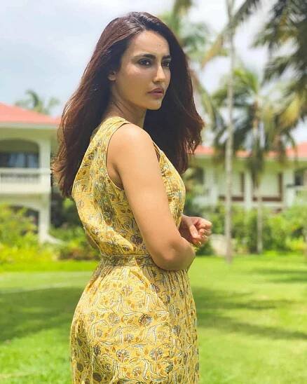 Surbhi Jyoti Pic