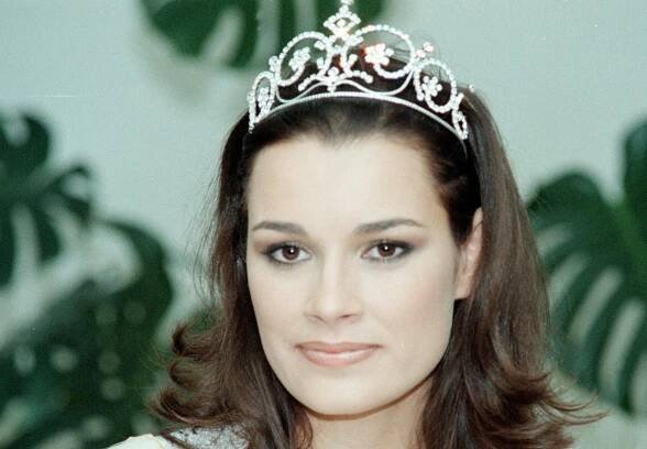 Alena Šeredová slaví 46: Kam se poděla 1. vicemiss roku 1998? Porod po čtyřicítce a vloni stihla i svatbu s miliardářem