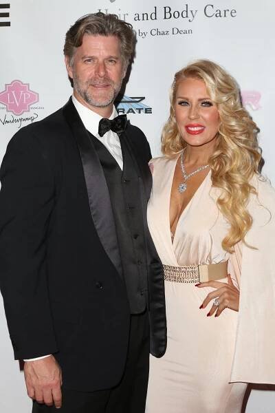 2016 Gala Red Carpet — The Vanderpump Dog Foundation
