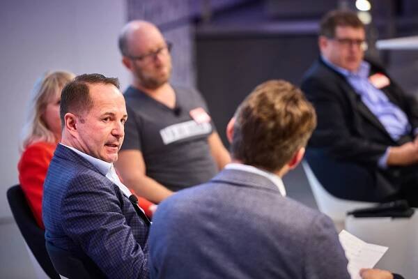 Peter Hacker | Passionate, Internationally Expert for Cyber Crime & Digital Change