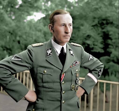 Foto k tématu Reinhard Heydrich – stránka 33