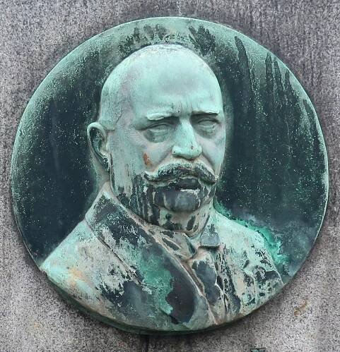 Bohumil Kafka: Josef Fořt, Vyšehradský hřbitov, hrob č. 15-61