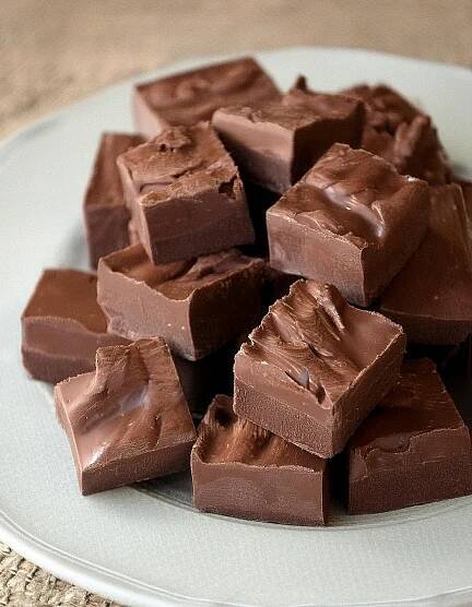 Sweet And Tasty Christmas Treats Recipes For Festive Treat - Ease DIYs