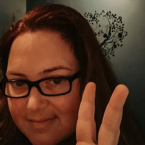 Peace out! ✌🏻✨

I shut the lights off in the room where my massage career began tonight. 

In that moment, 3 years of memories, faces, aha moments, & my journey in this industry fluttered in my brain! 

We’re moving to new space just in ti