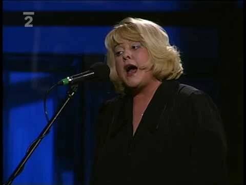 Profilový obrázek - ♫ ♥ ♥ Hana a Petr Ulrychovi - On na mě zapomíná