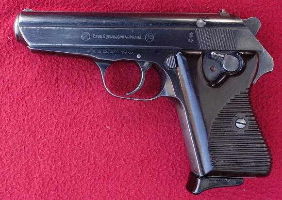 Pistole ČZ Vz.50 rané provedení - Sběratelské zbraně