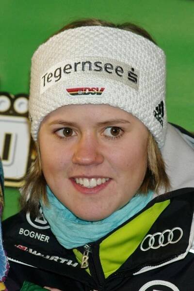 Soubor:Viktoria Rebensburg Semmering 2010.jpg – Wikipedie