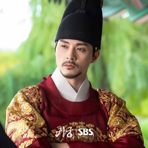 Kim Ji Hoon on playing his first king character in 'The Haunted Palace' - MyDramaList News