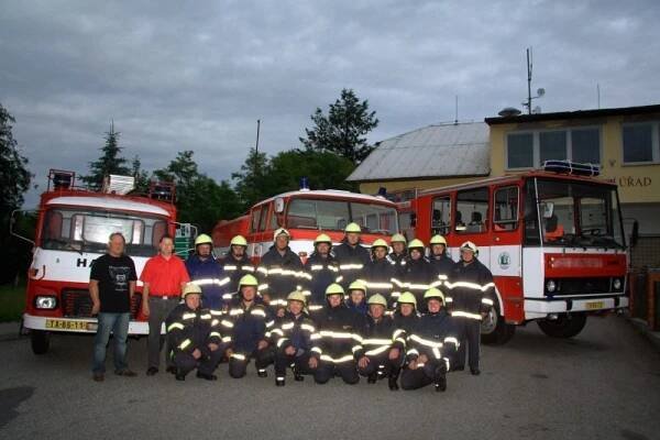 Hasiči - fotografie - Hasiči Chotoviny - Zařízení v obci - Obec Chotoviny