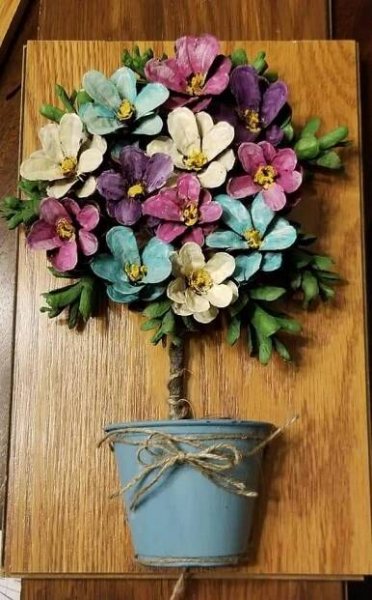 Creative Pine Cone Crafts for Home Decor