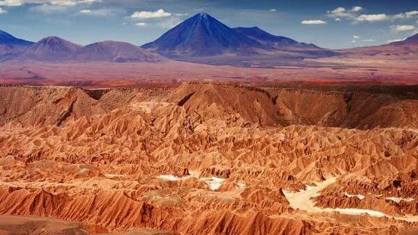 Atacama je nejstarší pouští na světě, která místy připomíná měsíční krajinu - Médium.cz