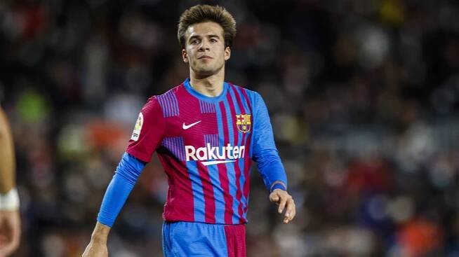 Riqui Puig FC Barcelona VS. Real Betis Balompie Wallpaper