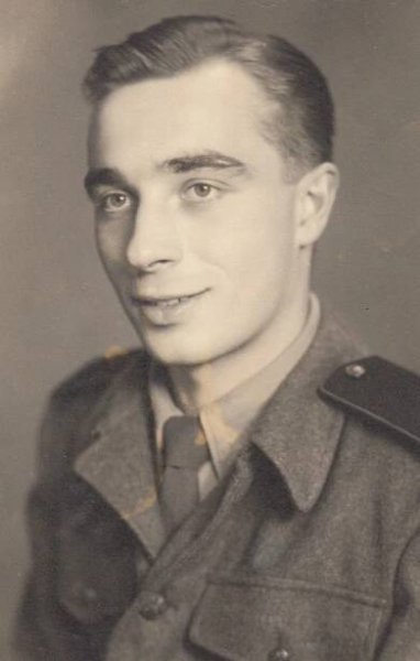 Miloslav Horníček v době vojenské služby, r. 1951