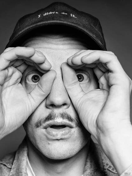 Der Schauspieler Merlin Sandmeyer im Interview ohne Worte - SZ Magazin