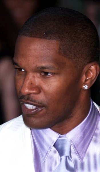 Oscarový herec Jamie Foxx obětí útoku v restauraci: Dostal sklenicí a tekla krev!