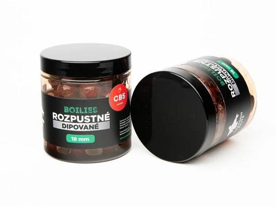 Boilies CB5 jahoda od CARPSONBAITS