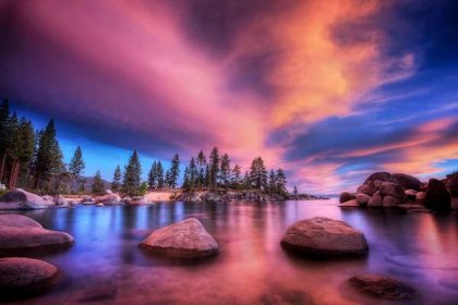 Enjoy the Scenic Beauty of Lake Tahoe in 4K Ultra HD Wallpaper