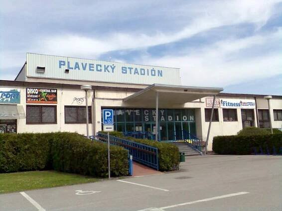 Strakonice opraví střechu bazénu, je v havarijním stavu