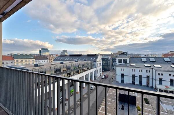 U Uranie, Holešovice - Praha 7 | Pronájem, Byt 2+kk, 71 m²