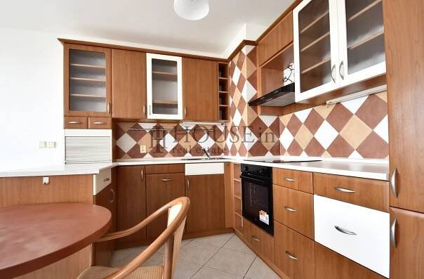 Pronájem bytu 2+kk, 60 m² + 2x terasa 16 m2, ul. Praha 9 - Prosek