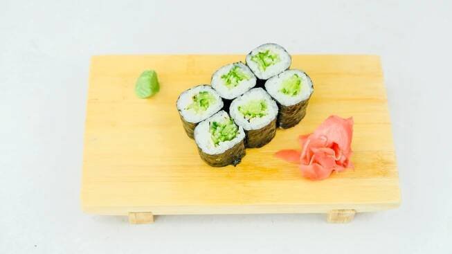 Running sushi Ginza | Wolt | Doručení | Jesenice-Průhonice