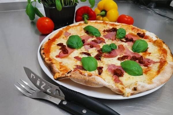 Pizza TOMATO