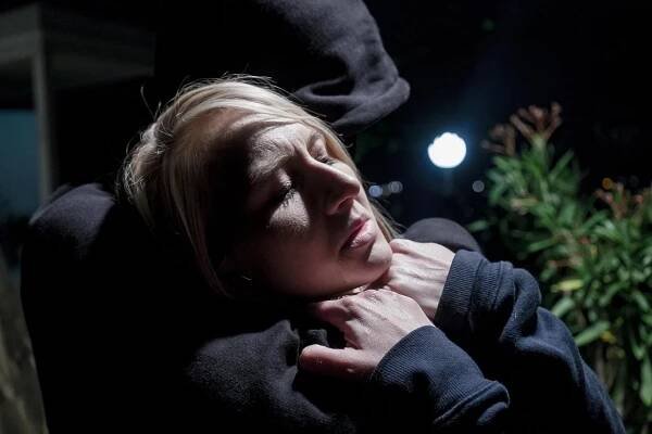 Solo für Weiss - Das verschwundene Mädchen - Z filmu - Aaron Karl, Anna Maria Mühe