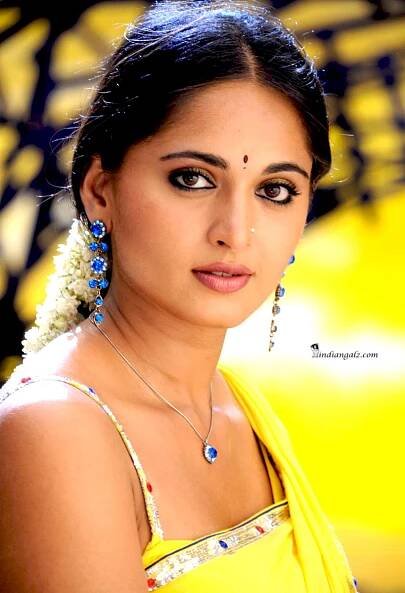 Anushka Shetty Hottest Collection Part 3 Saree Edition – IndianGalz