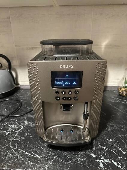 KÁVOVAR KRUPS EA81 - Malé elektrospotřebiče