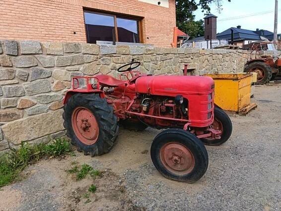 Traktor Fahr D 12