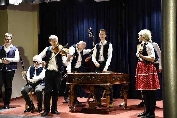 Koncert – Cimbálka CML Šumperk – Městská knihovna T. G. Masaryka Šumperk