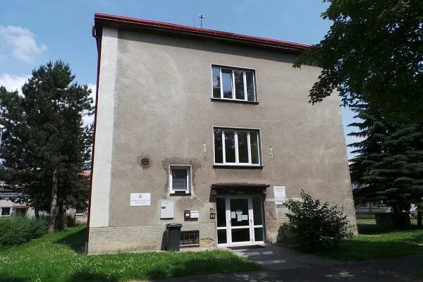 Střední škola živnostenská Sokolov - domov mládeže foto 1