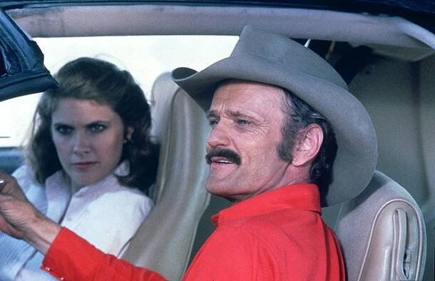 Polda a bandita 3 - Z filmu - Colleen Camp, Jerry Reed