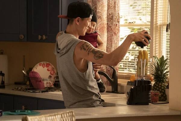 Single Parents - Sleepover Ready - Z filmu - Jake Choi