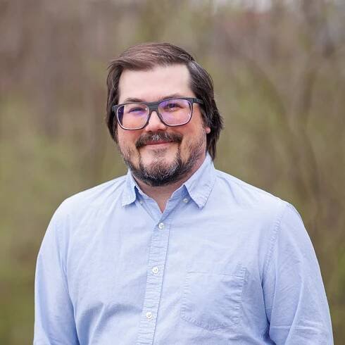 Individual Counselor & Therapist in Columbia, MO | Chris Lee — The Counseling Hub