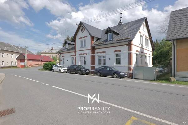 Pronájem bytu 2+kk se zahradou, předzahrádkou Liberecký kraj • Sreality.cz