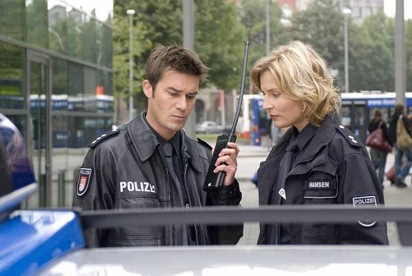 Policie Hamburk - Hořící svatební šaty - Z filmu - Thomas Scharff, Sanna Englund
