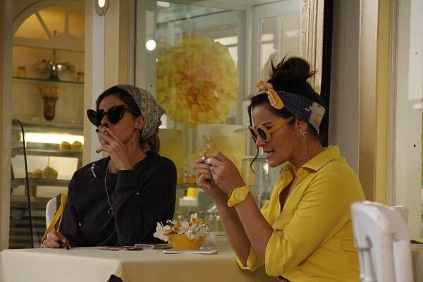 Verónica Jaspeado, Maite Perroni - Doblemente Embarazada - Z filmu