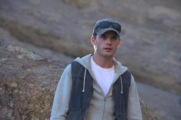 V hledáčku střelce - Z filmu - Jeremy Irvine