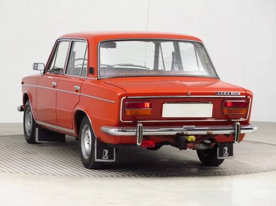 Lada 2103