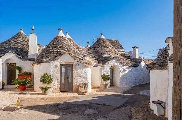 Street view of Alberobello